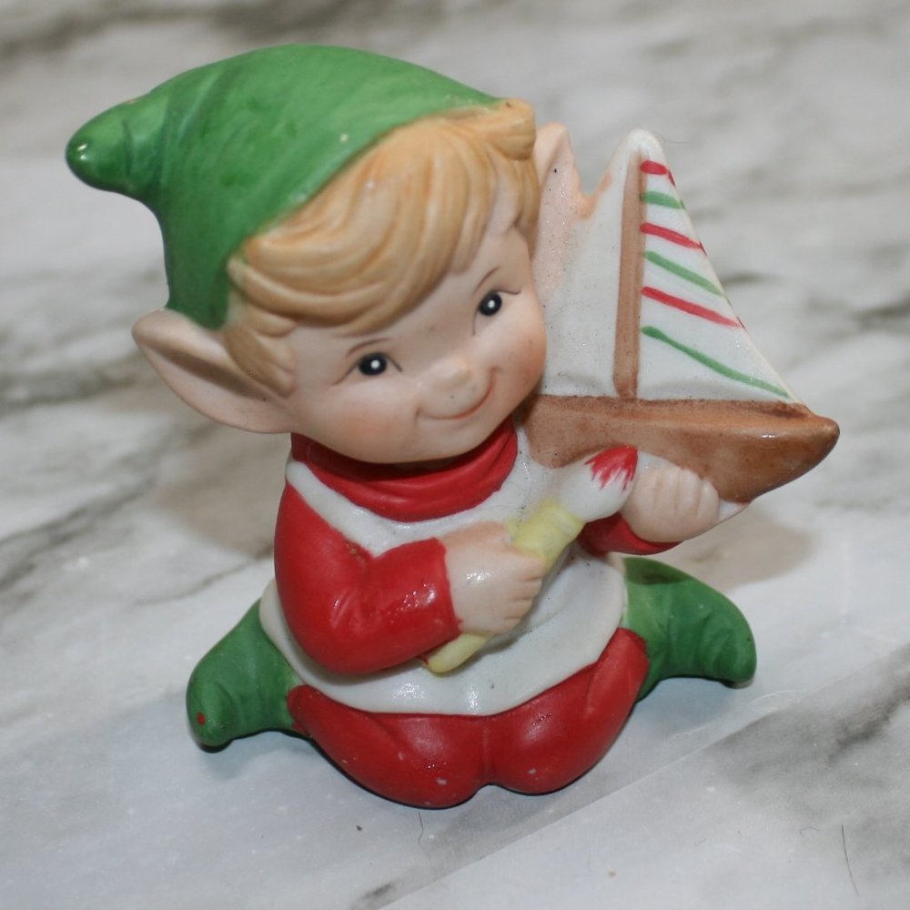 HOMCO Elf Figurine Sailboat Boy Toy Maker Holiday Decoration Table Nursery Decor